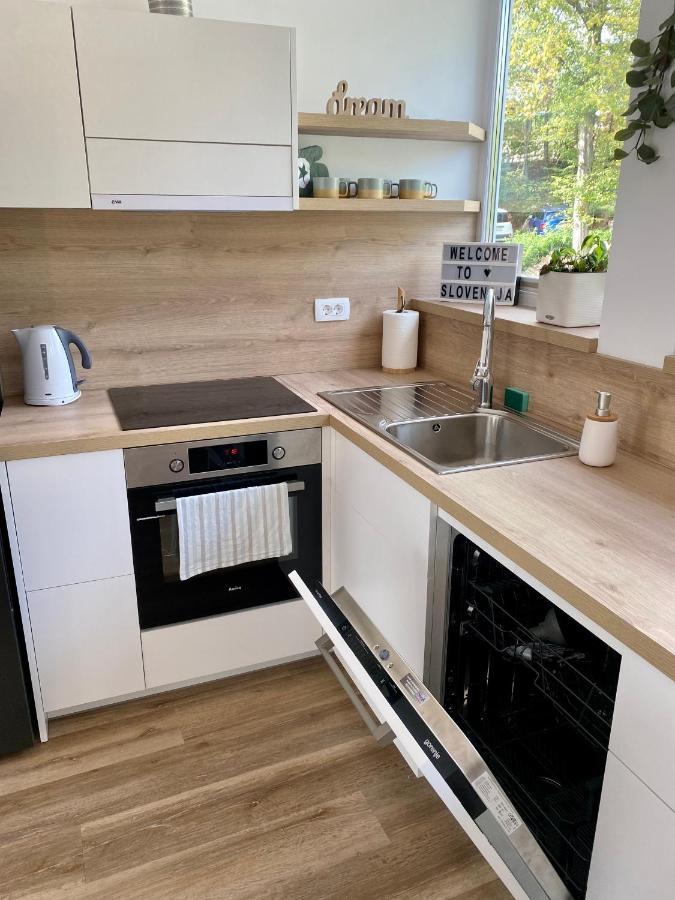 Apartmán Sunny Oak Estate Mengeš Exteriér fotografie